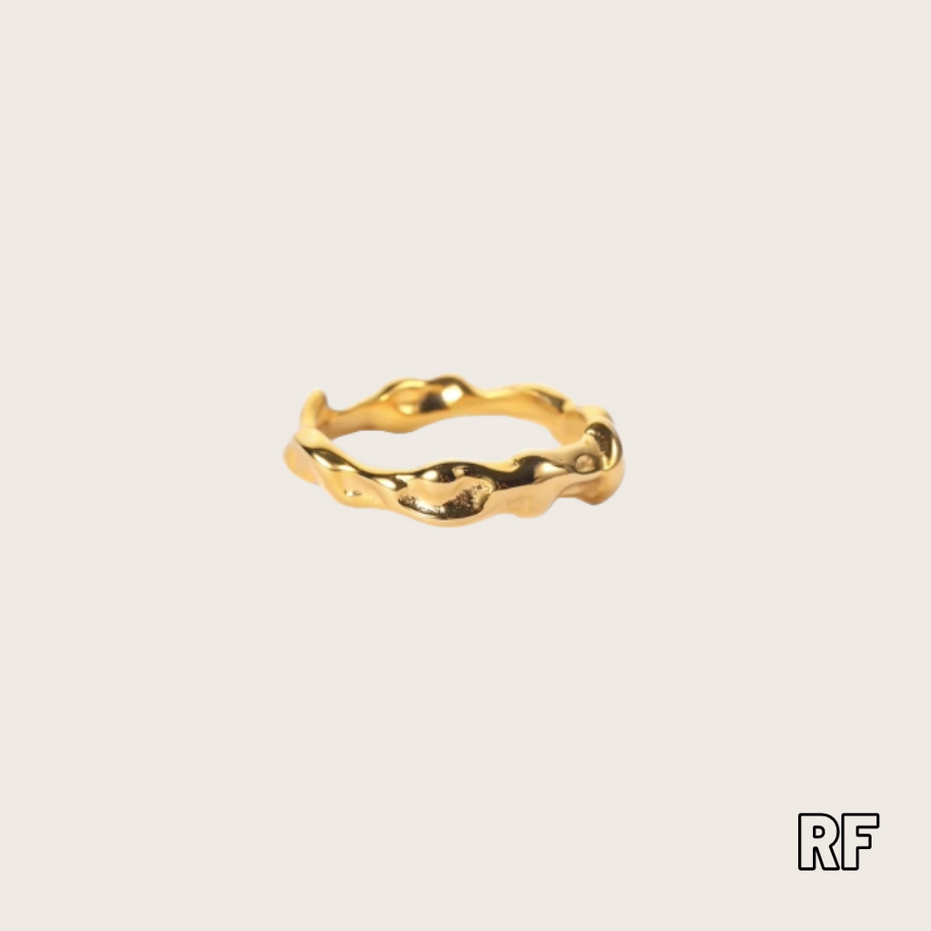 Attention seeker ring