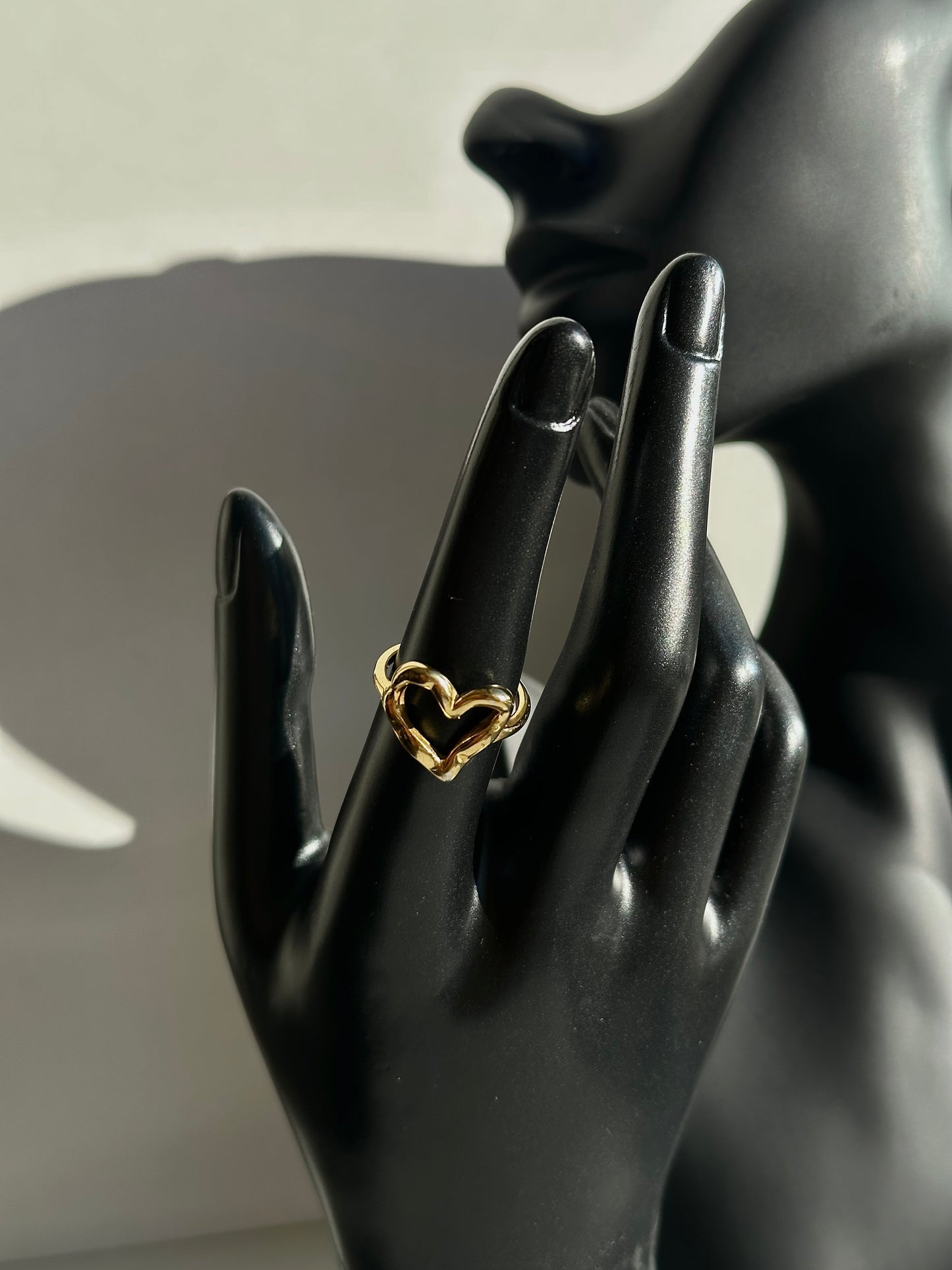 «Heartless» ring