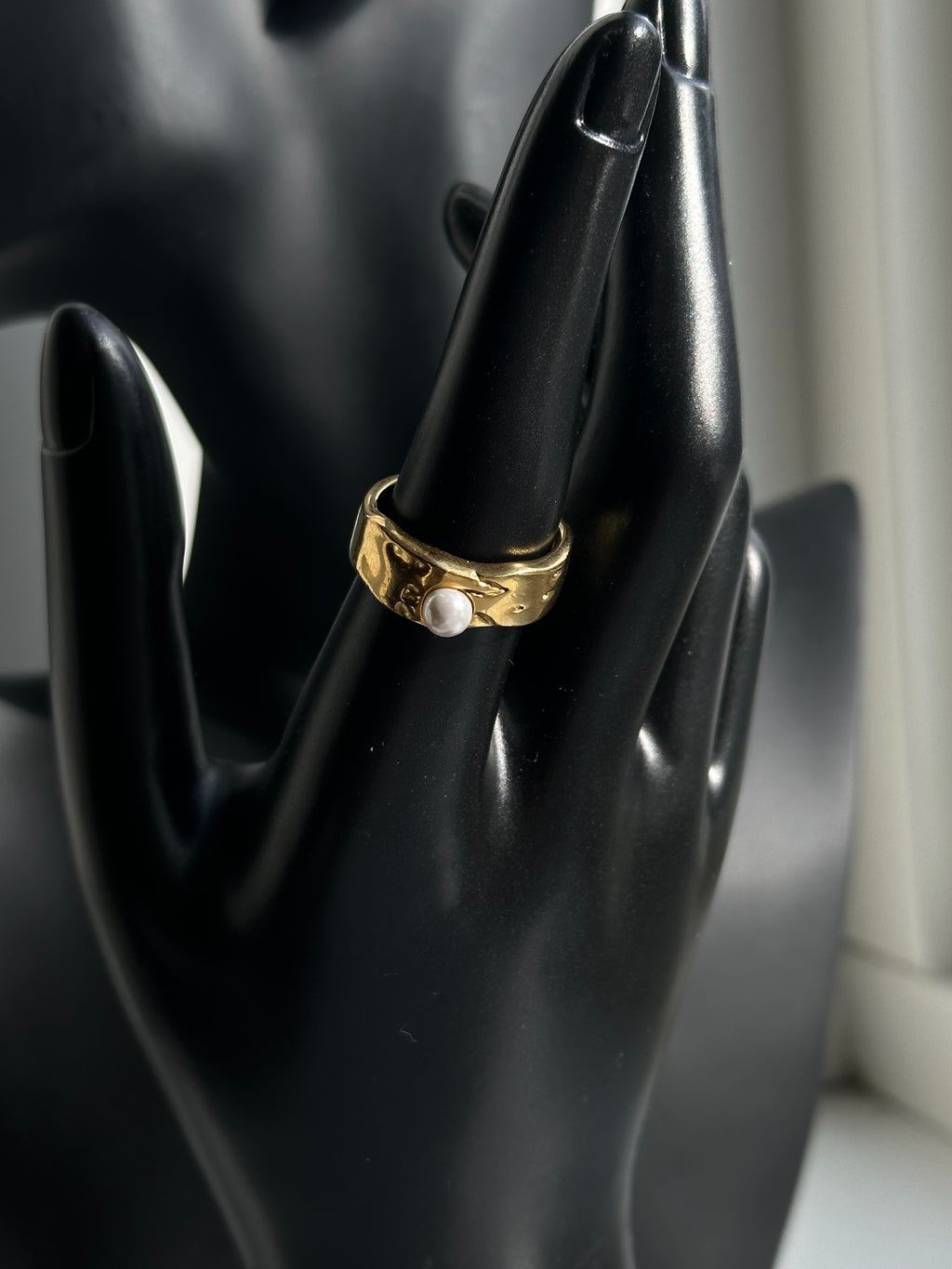 The girl bestfriend ring