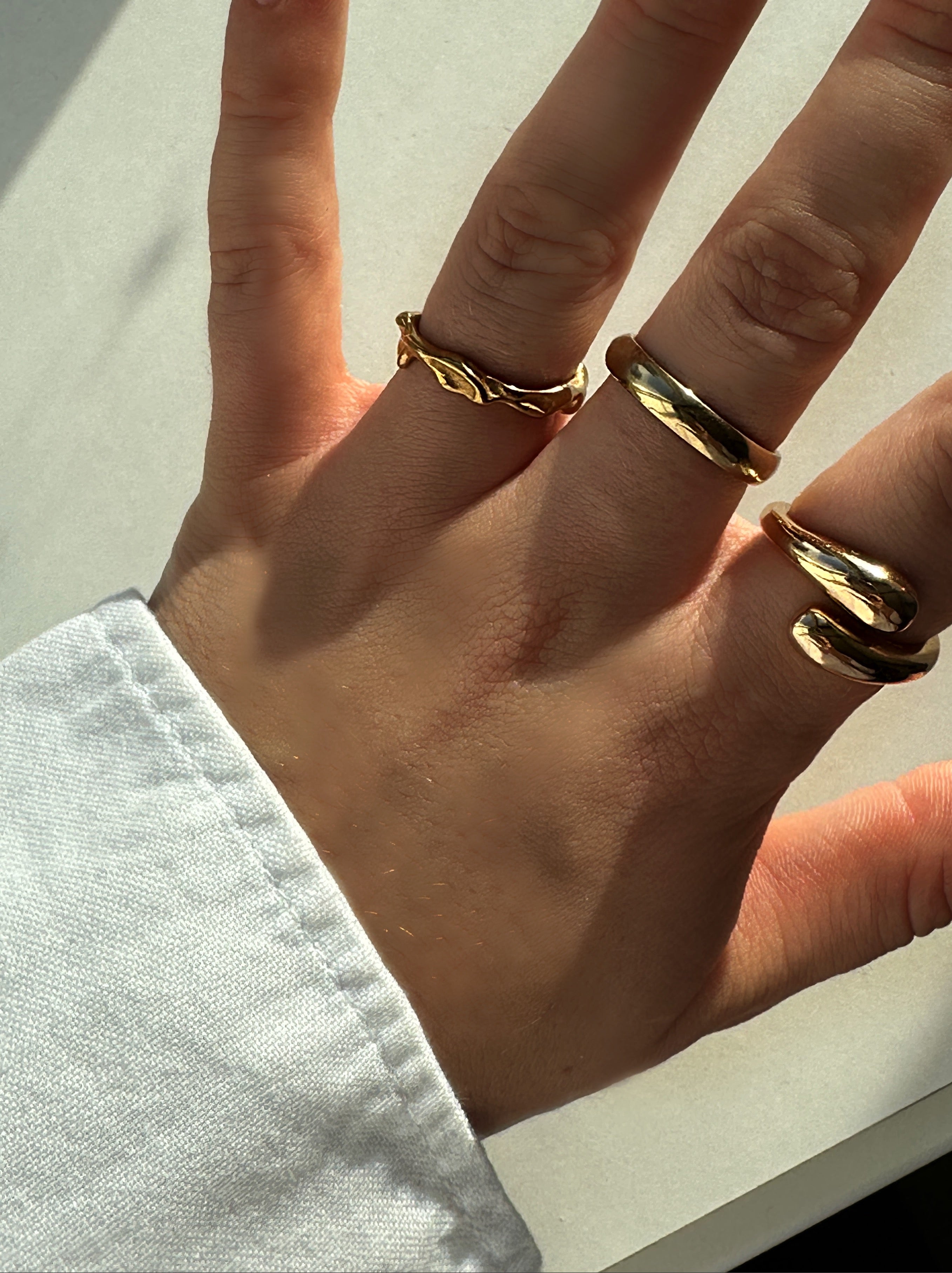 Too friendly ring