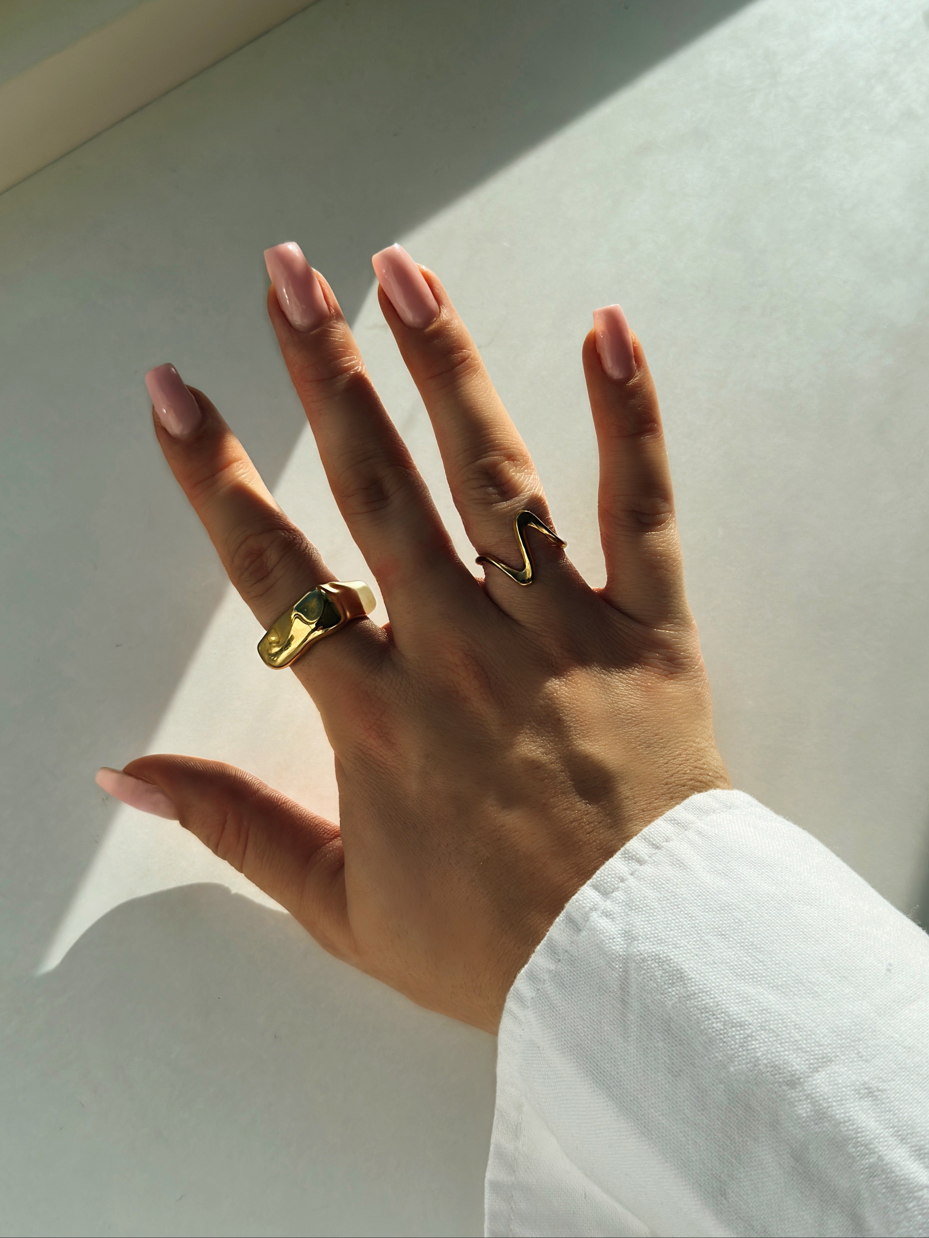 Walking red flag ring